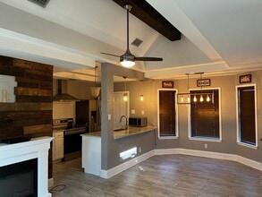 10622 Gaylord Dr in San Antonio, TX - Building Photo - Building Photo