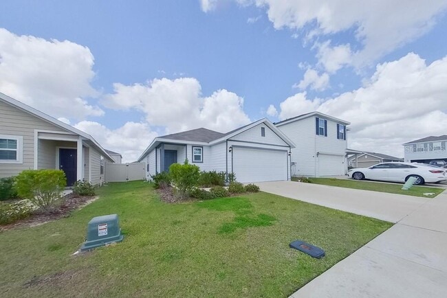 8584 SW 44th Ct in Ocala, FL - Building Photo - Building Photo