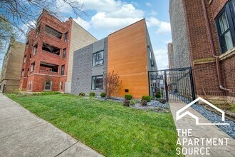 6331 N Magnolia Ave in Chicago, IL - Building Photo - Building Photo