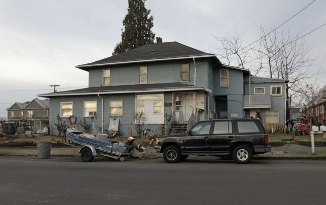 1004 W 12th St in Vancouver, WA - Building Photo - Building Photo