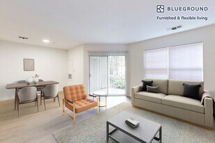 1569 Onyx Dr in Tysons, VA - Building Photo