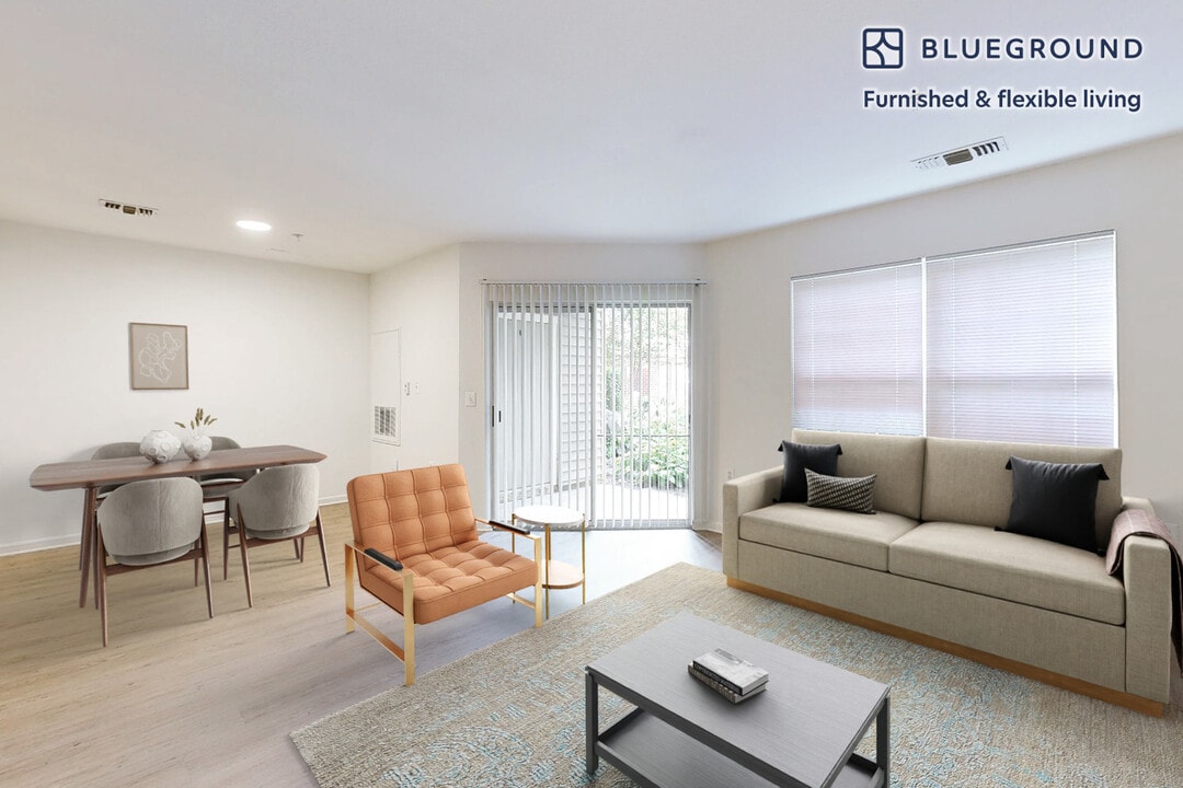 1569 Onyx Dr in Tysons, VA - Foto de edificio