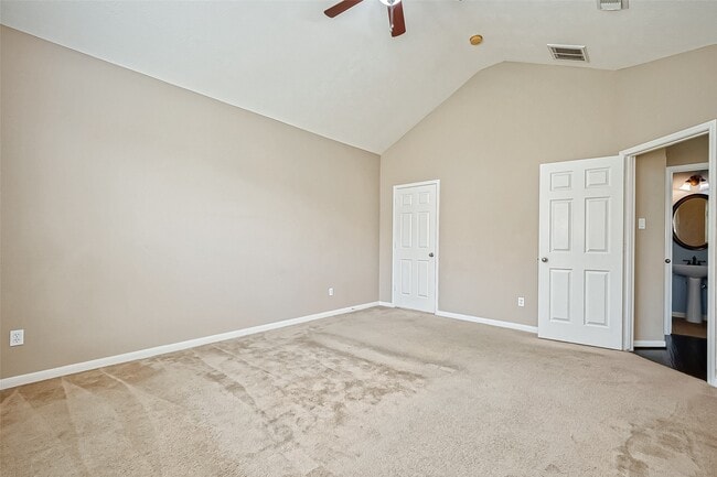 property at 2218 Falcon Knoll Ln