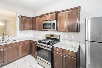 321 Misty Mountain Dr in Fort Worth, TX - Building Photo - Building Photo