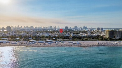 1330 Ocean Dr in Miami Beach, FL - Building Photo - Building Photo