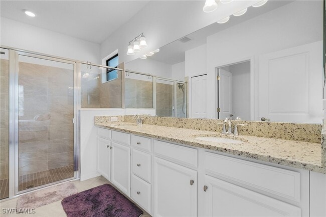 14712 Cantabria Dr in Ft. Myers, FL - Building Photo - Building Photo