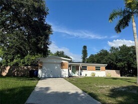 6801 20th St N in St. Petersburg, FL - Building Photo