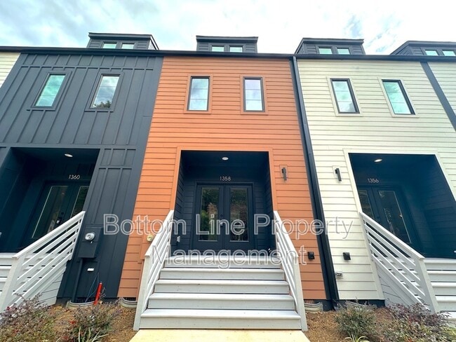 1358 Briar Creek Rd in Charlotte, NC - Building Photo - Building Photo