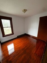 1023 W Main St in Plymouth, PA - Building Photo - Building Photo