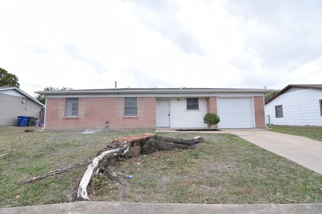 property at 118 South Dr