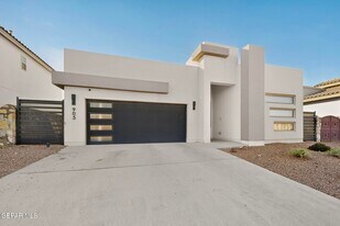 905 Witton Pl in El Paso, TX - Building Photo