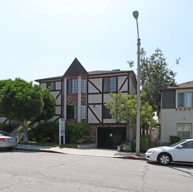 226 Elmwood in Burbank, CA - Building Photo - Building Photo