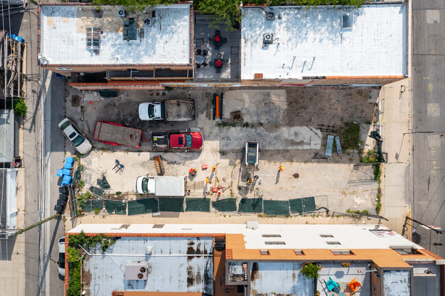 1218 Belmont Ave in Chicago, IL - Building Photo - Building Photo