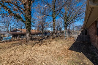 1817 S Glendale St in Wichita, KS - Building Photo - Building Photo