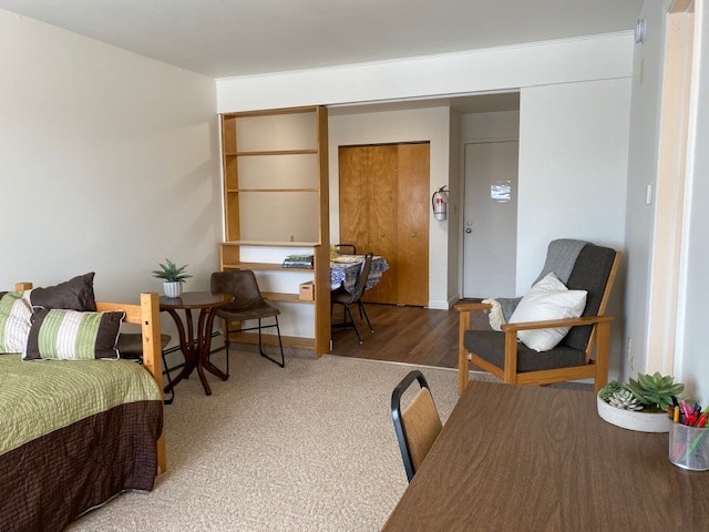 Hudson Heights Studio Apartments