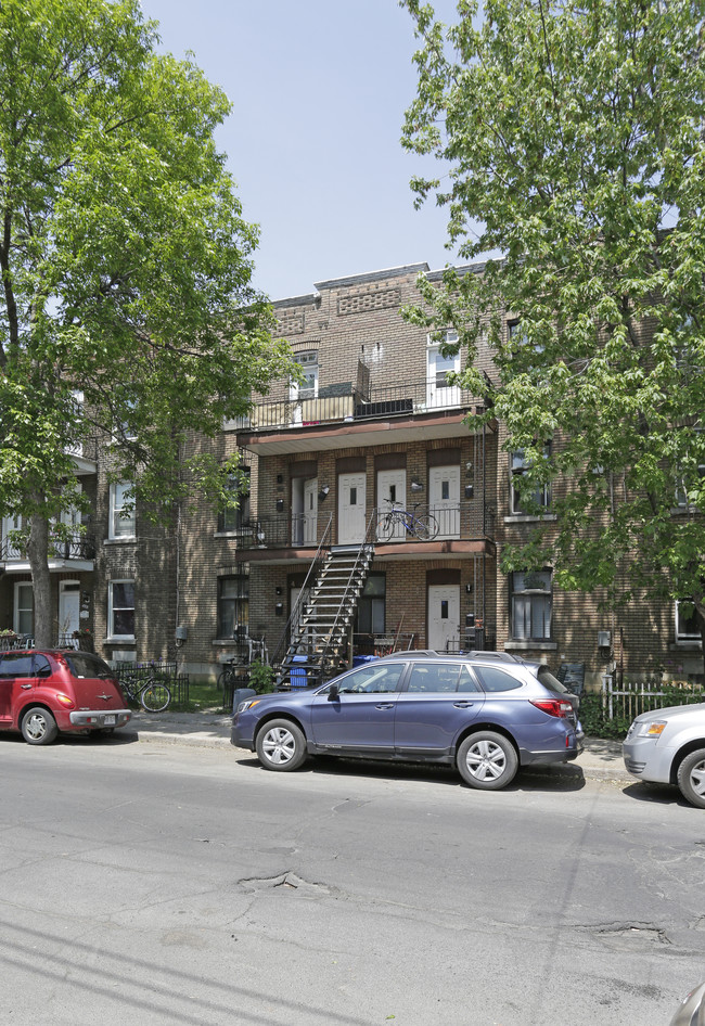 421-431 4e in Montréal, QC - Building Photo - Primary Photo