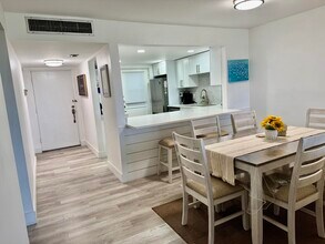 5500 NW 2nd Ave in Boca Raton, FL - Building Photo - Building Photo
