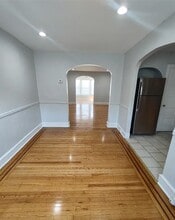 6713 Guyer Ave in Philadelphia, PA - Building Photo - Building Photo