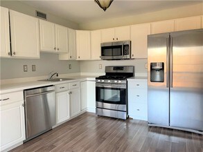 3024 Juniper Ln in Phoenixville, PA - Foto de edificio - Building Photo