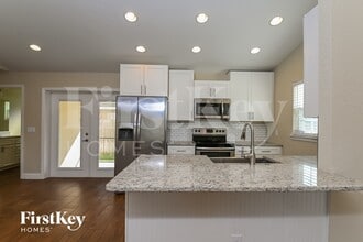 201 Madalyn Ct in Auburndale, FL - Foto de edificio - Building Photo