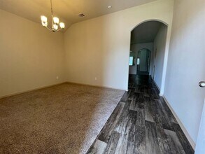 5210 Victoria Lndg Trl in Katy, TX - Foto de edificio - Building Photo