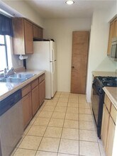 6614 Hart Ln in Austin, TX - Building Photo - Building Photo