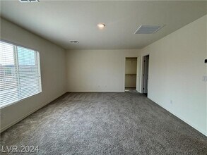 6184 Pink Cosmos Ave in Las Vegas, NV - Building Photo - Building Photo