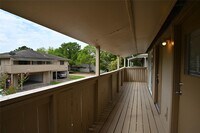 5628 Birchmont Dr photo'