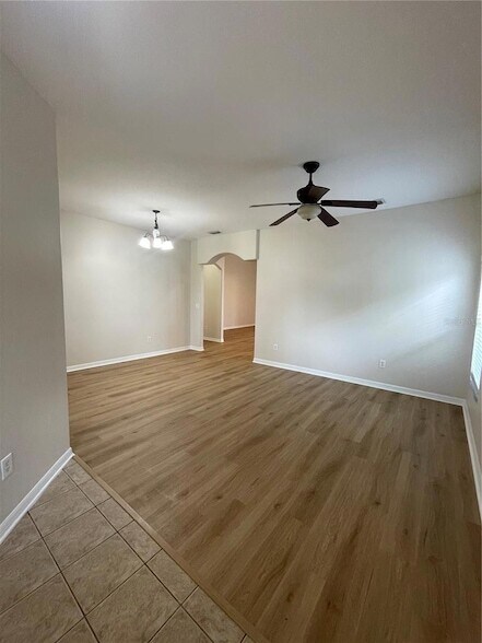 3849 Washburn Pl, Unit 281 in Wesley Chapel, FL - Foto de edificio - Building Photo