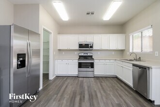 751 E Drifter Pl in San Tan Valley, AZ - Building Photo - Building Photo