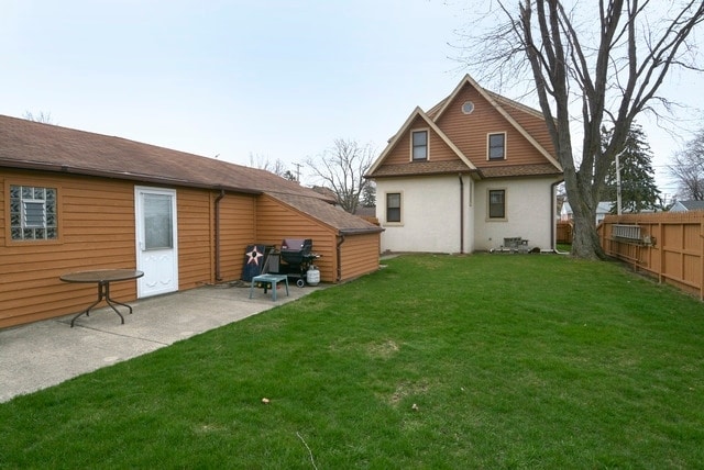 512 W Wing St in Arlington Heights, IL - Building Photo - Building Photo