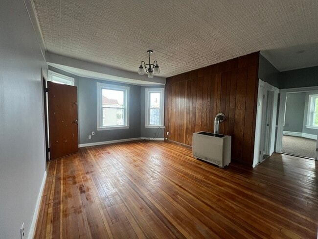 property at 60 Murray St