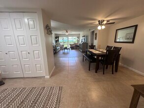 801 Lake Shore Dr in Lake Park, FL - Building Photo - Building Photo