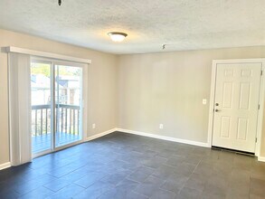 1005 Parkvale Ct, Unit 1 in Park Hills, KY - Building Photo - Building Photo