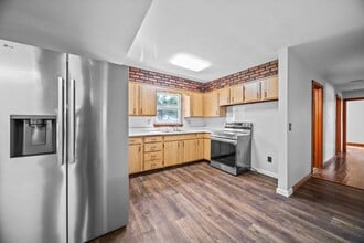 2259 E 38th St in Erie, PA - Building Photo - Building Photo