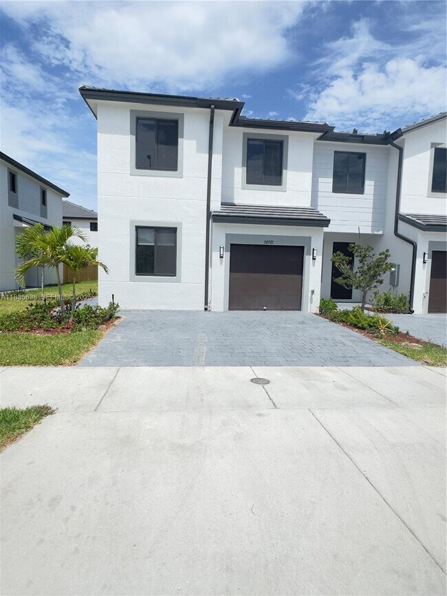 property at 34501 SW 191st Ct