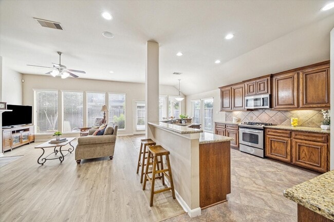 6315 Teal Mist Ln