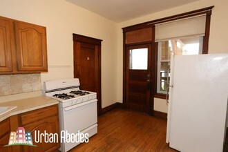 2455 W Rice St, Unit A09C in Chicago, IL - Building Photo - Building Photo