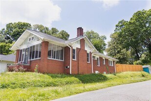 359 Mathewson Pl SW in Atlanta, GA - Building Photo