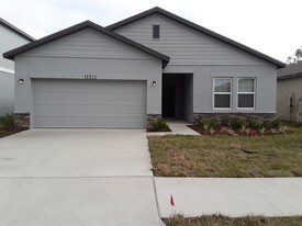 11512 Bryce Canyon Ln in Gibsonton, FL - Building Photo