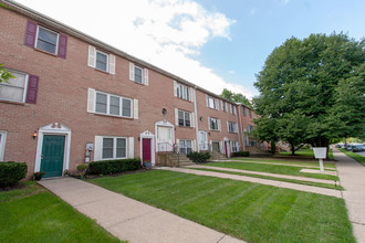 River Walk Townhomes in Bethlehem, PA - Building Photo - Building Photo