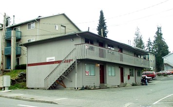 Canelina Apartments in Everett, WA - Building Photo - Building Photo