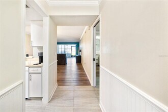 6211 Timberlake Dr in Sarasota, FL - Foto de edificio - Building Photo