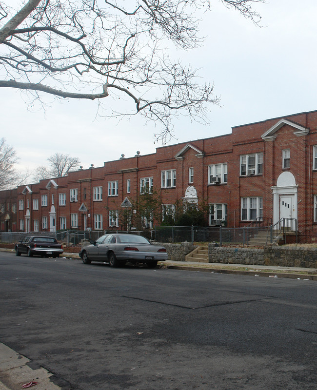 1322 Orren St NE in Washington, DC - Building Photo - Building Photo