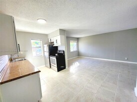 191 SW 15th St in Pompano Beach, FL - Building Photo