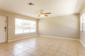 1107 NW 15th Ct in Fort Lauderdale, FL - Foto de edificio - Building Photo