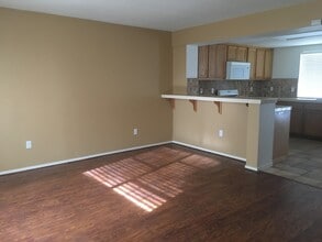504 Daniels Ave in Vallejo, CA - Building Photo - Building Photo
