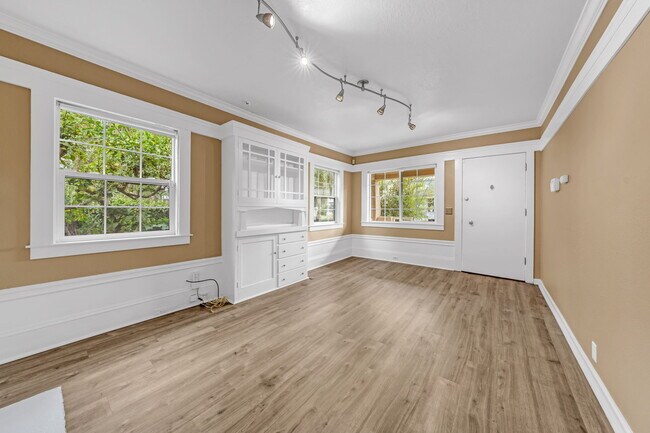 3521 Suter St in Oakland, CA - Building Photo - Building Photo