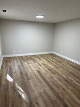 449 W Lombard St, Unit C in Springfield, MO - Building Photo - Building Photo