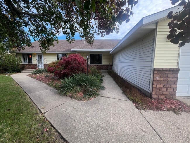 property at 5082 Stauffer Ave SE